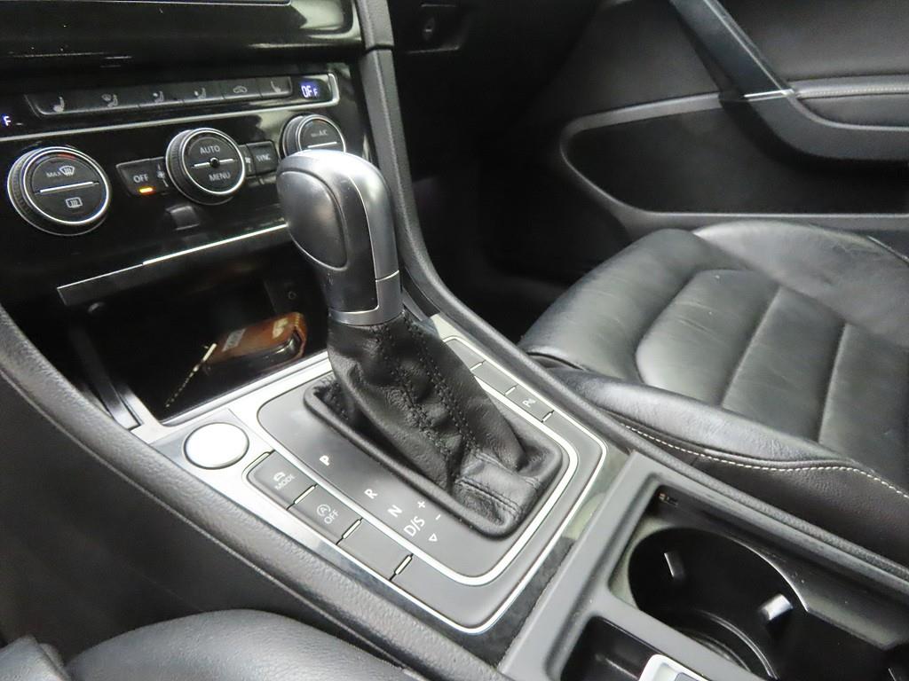 Volkswagen Golf - Vista 11