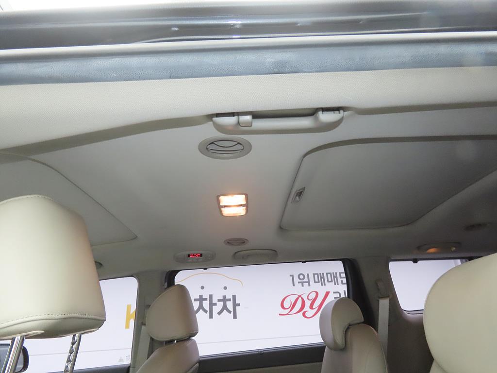 KIA Carnival 2016 Gris - Importación desde Corea - HF Imports Iquique - Foto 15