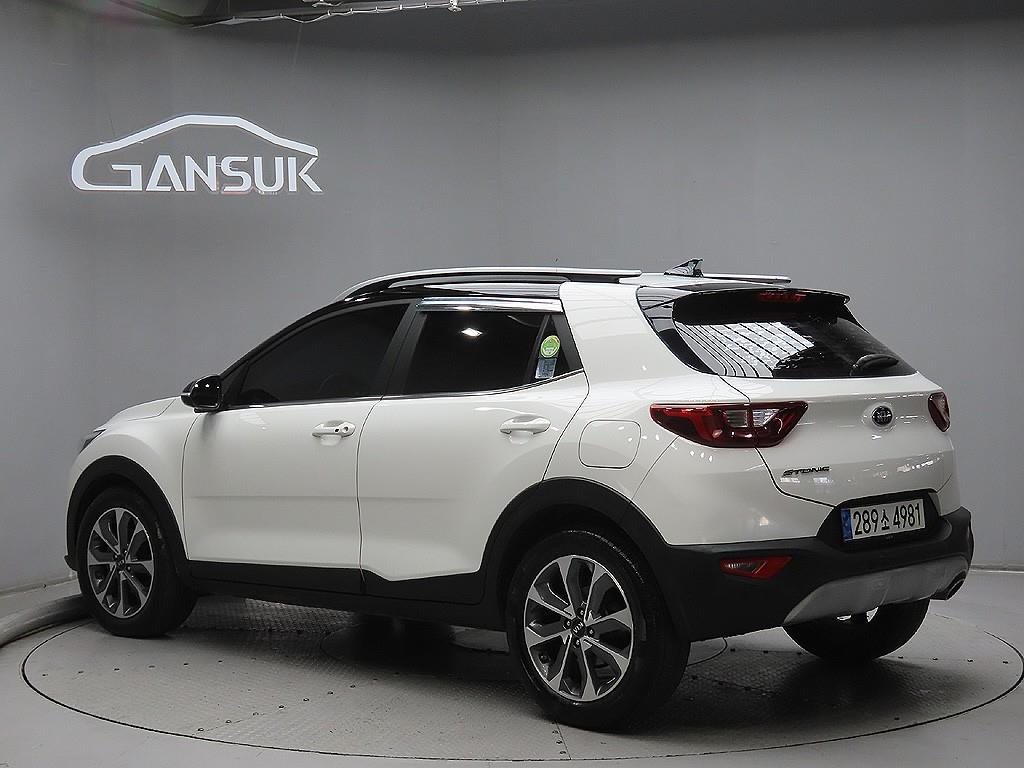 KIA Stonic - Vista 5