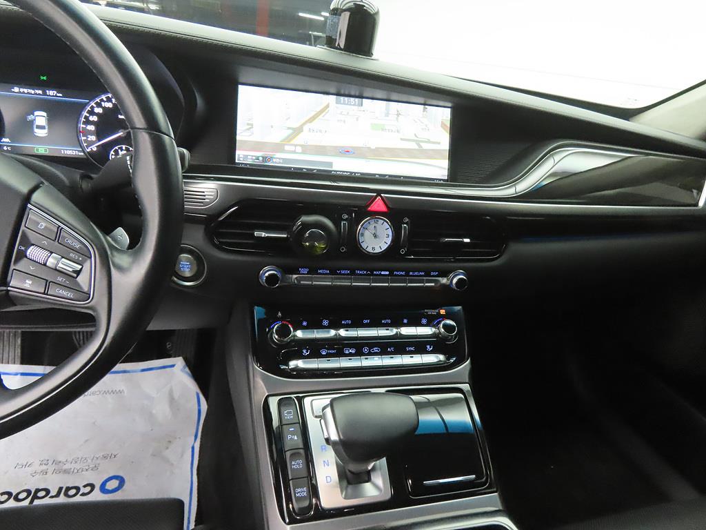 Genesis EQ900 - Vista 10