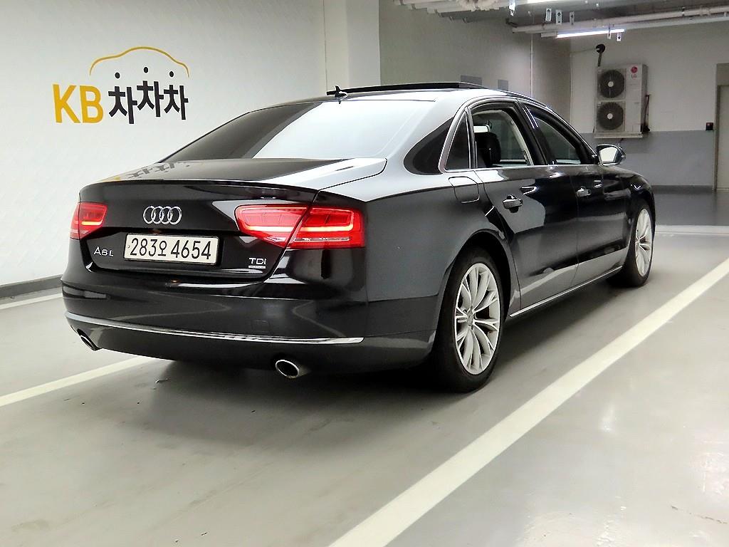 Audi A8 - Vista 4