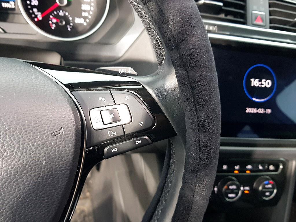 Volkswagen Tiguan - Vista 11