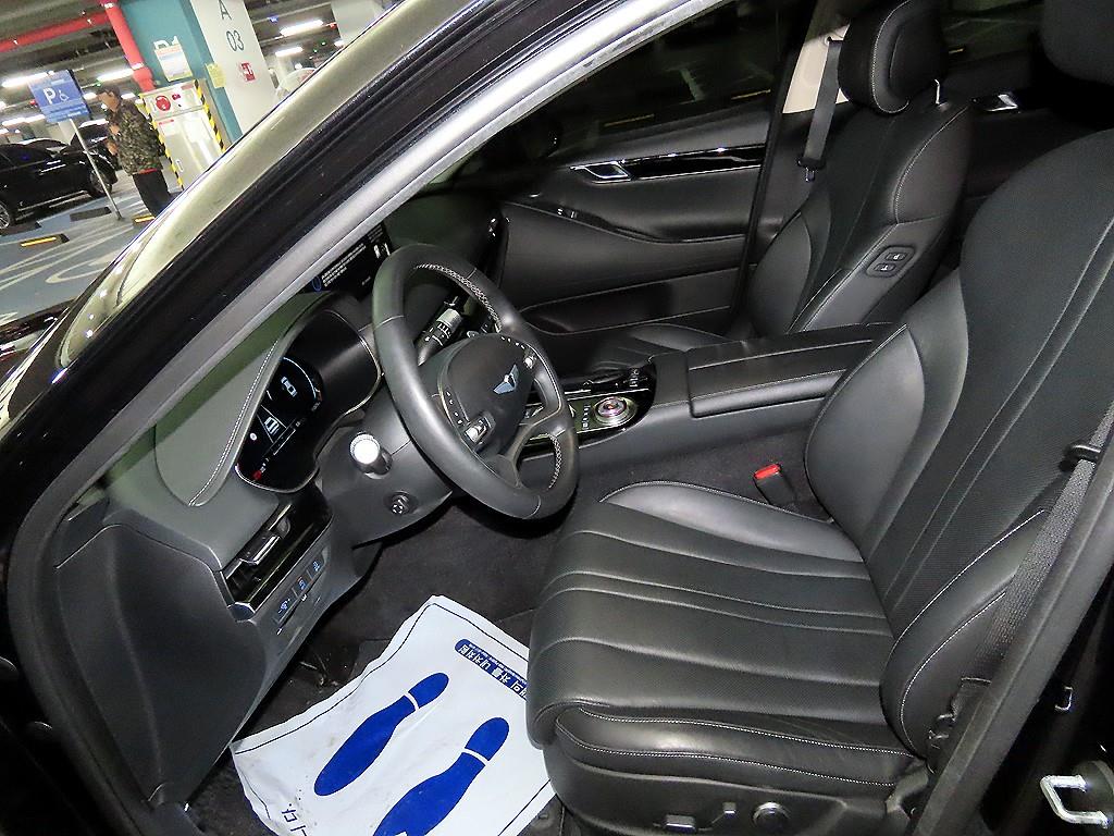 Genesis G80 - Vista 6