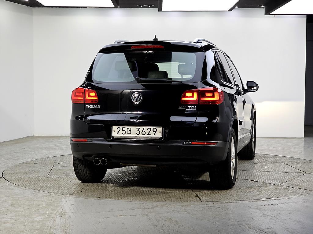 Volkswagen Tiguan - Vista 3