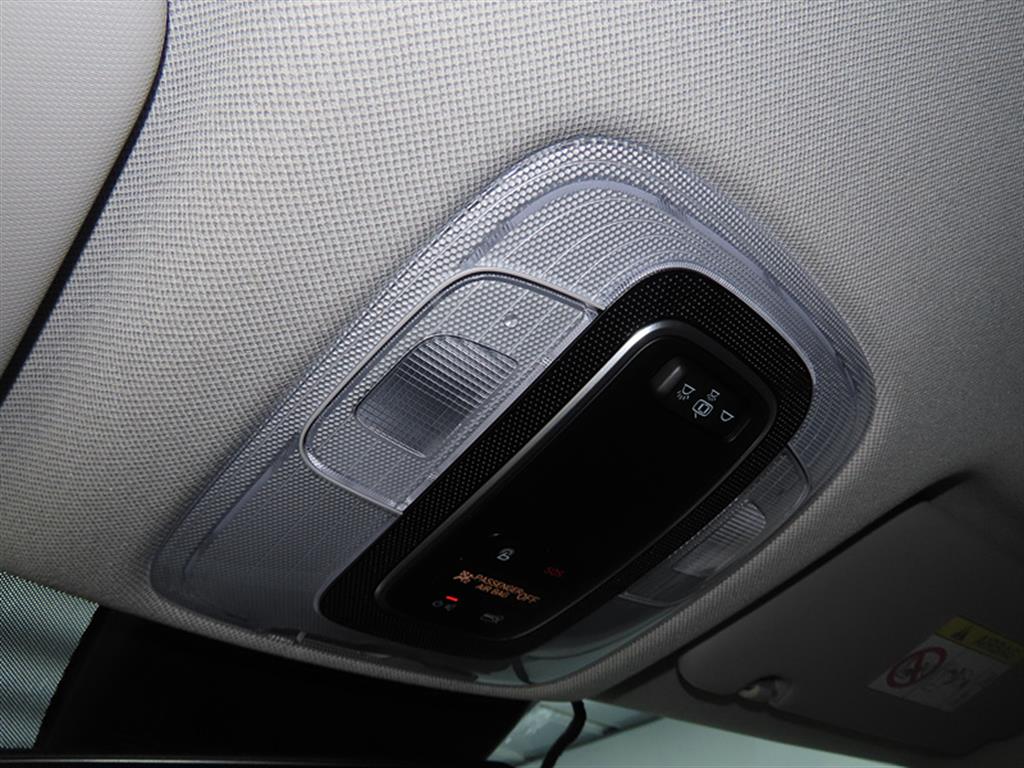 HYUNDAI Avante - Vista 12