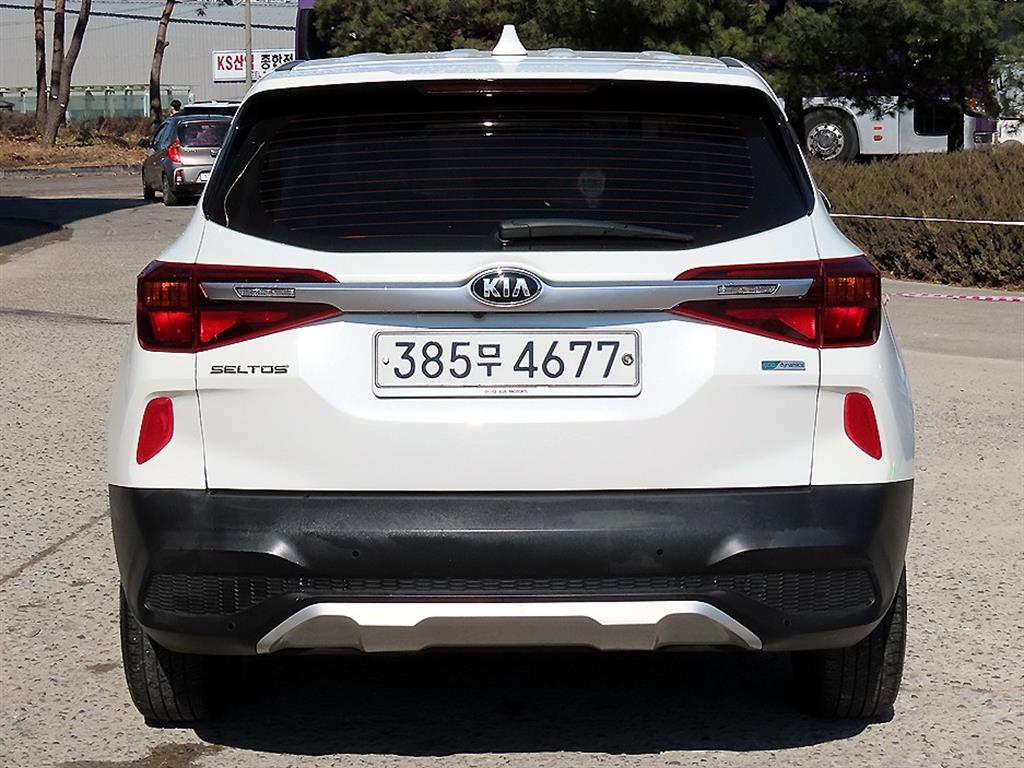 KIA Seltos - Vista 4