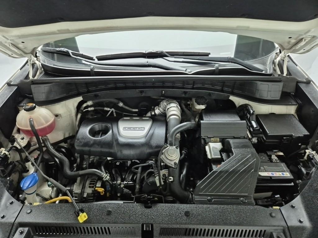 HYUNDAI Tucson - Vista 5