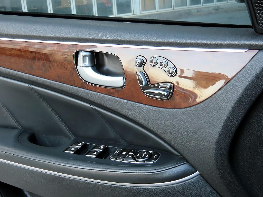 HYUNDAI Equus - Vista 11