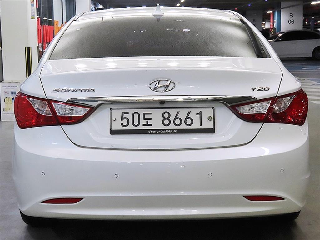 HYUNDAI Sonata - Vista 5