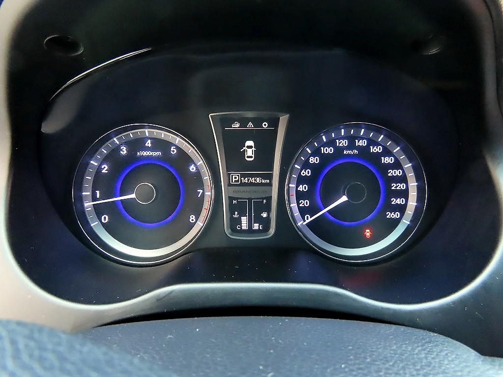 HYUNDAI Grandeur - Vista 9