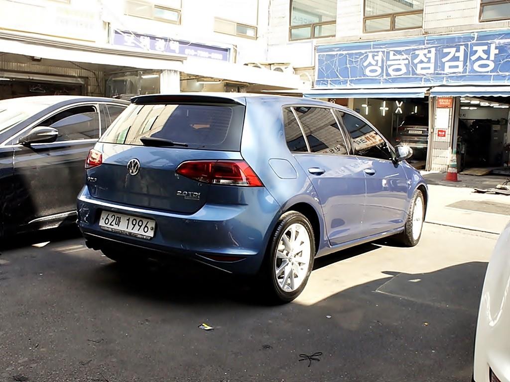 Volkswagen Golf - Vista 7