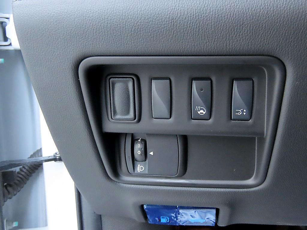 SAMSUNG QM6 - Vista 12