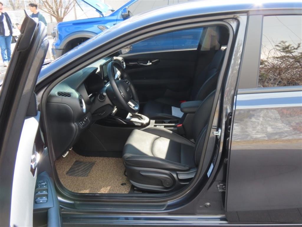 KIA K3 2024 Gris - Importación desde Corea - HF Imports Iquique - Foto 13