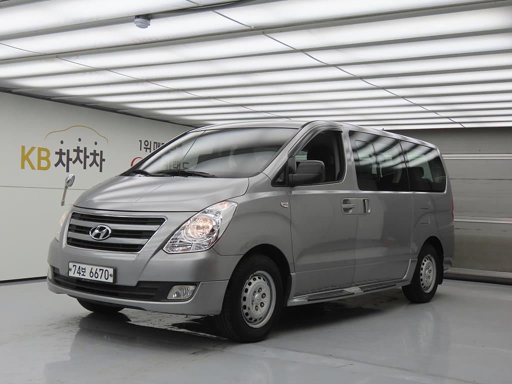 HYUNDAI Starex 2016 Plateado - Importación desde Corea - HF Imports Iquique - Foto 1