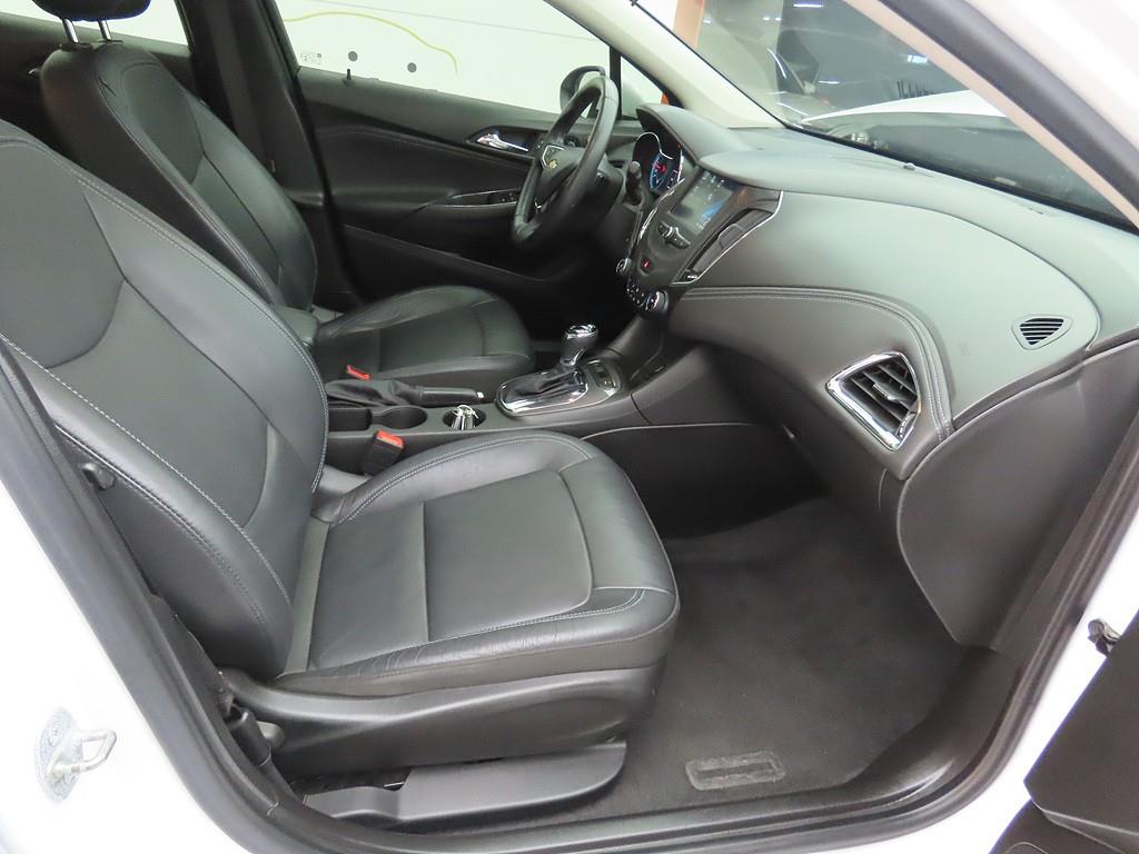 Chevrolet Cruise - Vista 7