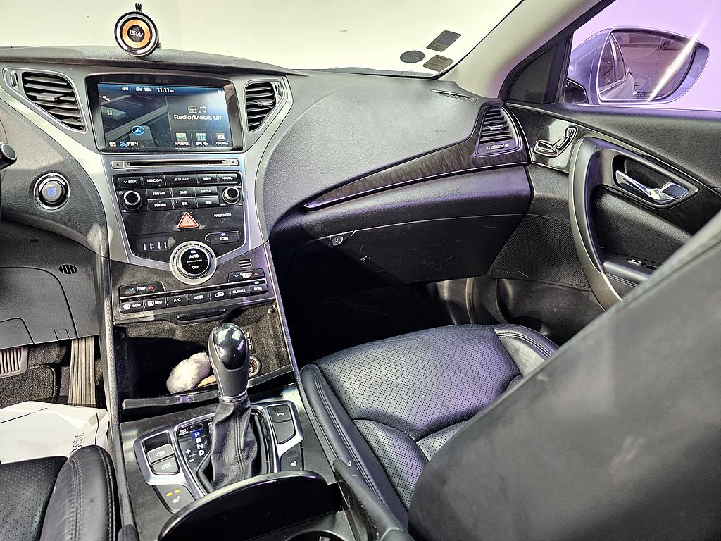 HYUNDAI Grandeur - Vista 9