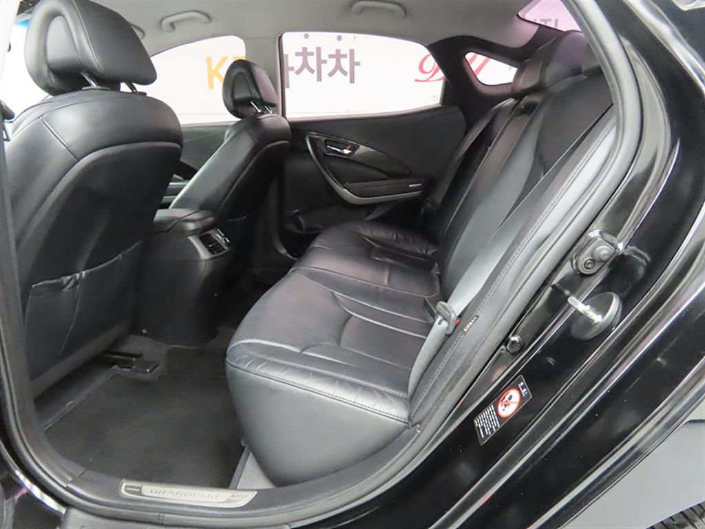 HYUNDAI Grandeur - Vista 6