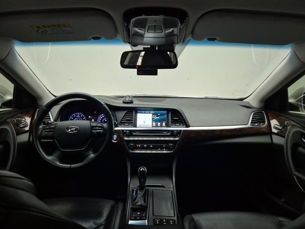 HYUNDAI Aslan - Vista 7