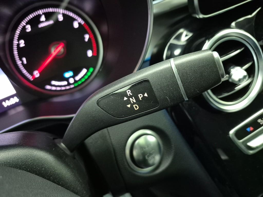 Mercedes Benz GLC Class - Vista 8