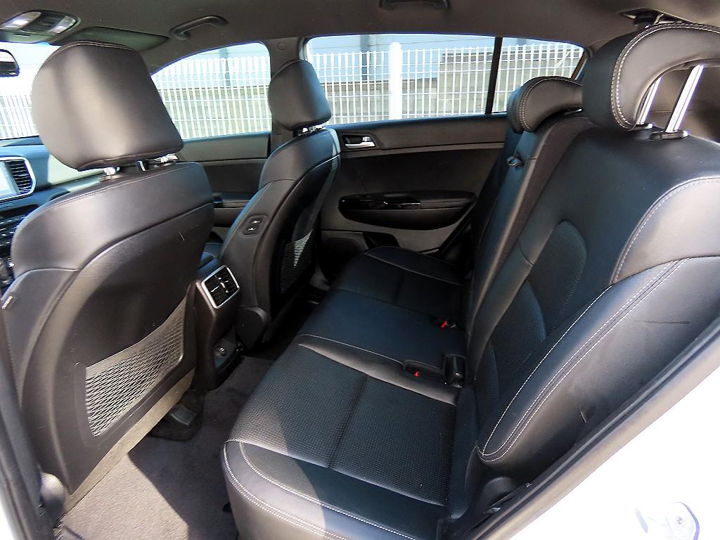 KIA Sportage - Vista 6