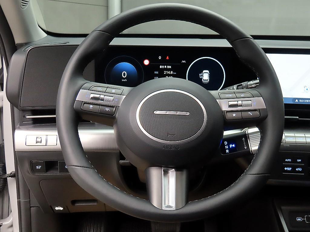 HYUNDAI Kona - Vista 9