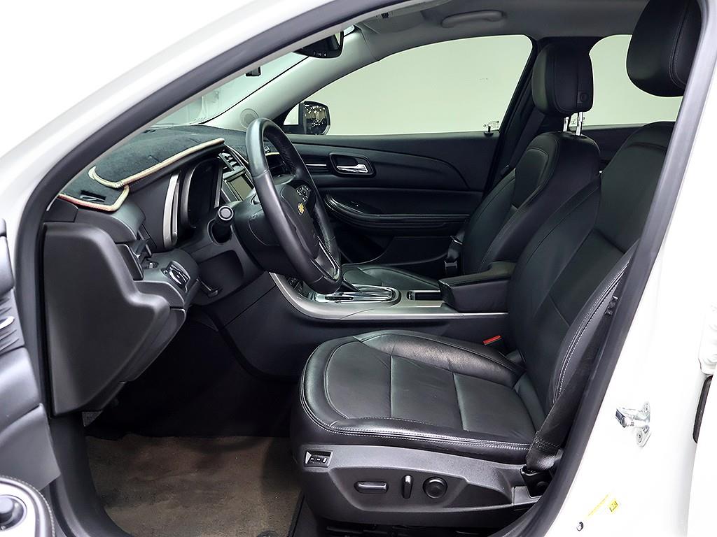 Chevrolet Malibu 2016 Blanco - Importación desde Corea - HF Imports Iquique - Foto 11