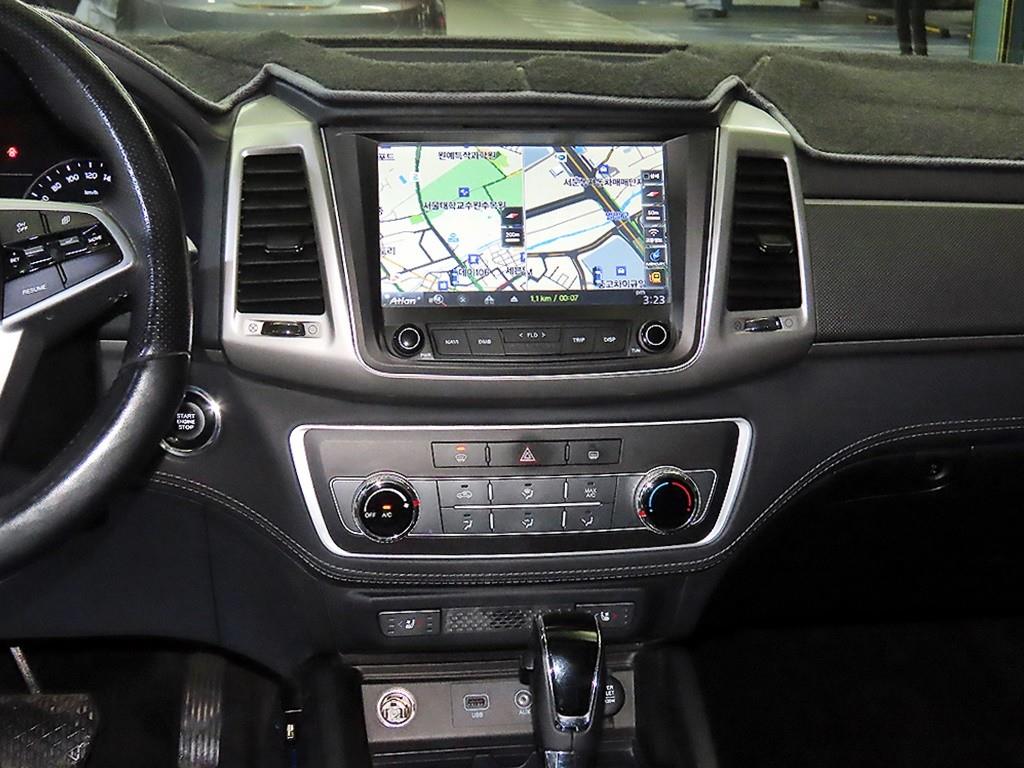 Ssangyong Rexton - Vista 11