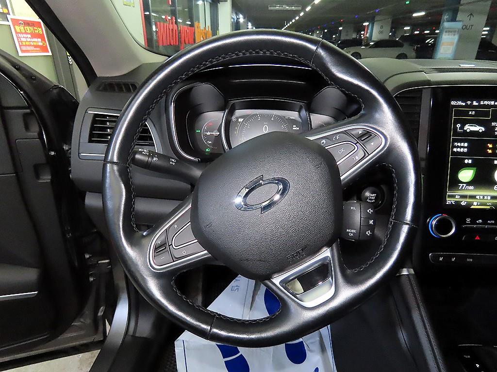 SAMSUNG QM6 - Vista 8