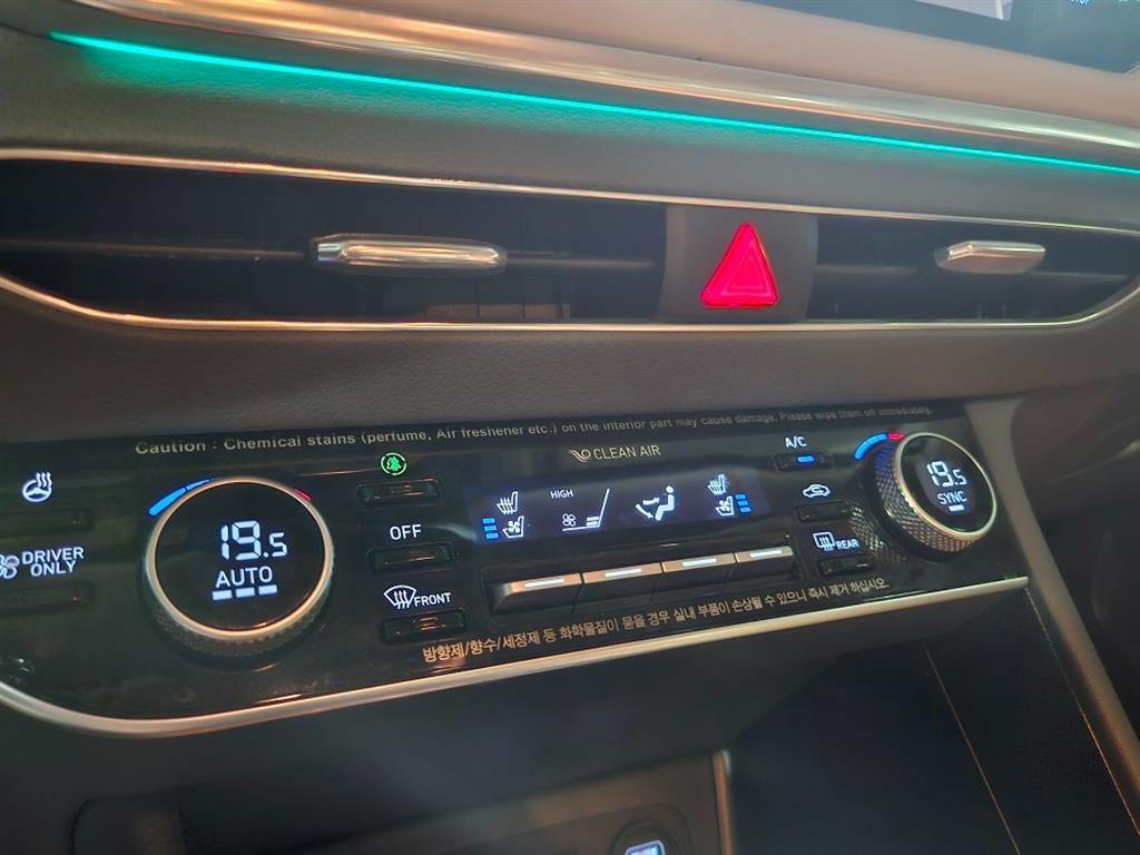 HYUNDAI Sonata - Vista 12