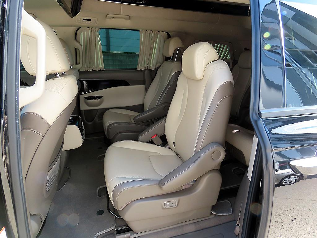 KIA Carnival - Vista 6