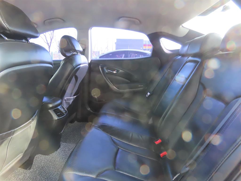 HYUNDAI Grandeur - Vista 11