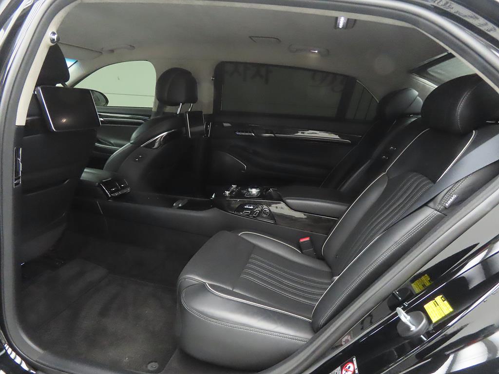 Genesis EQ900 - Vista 6