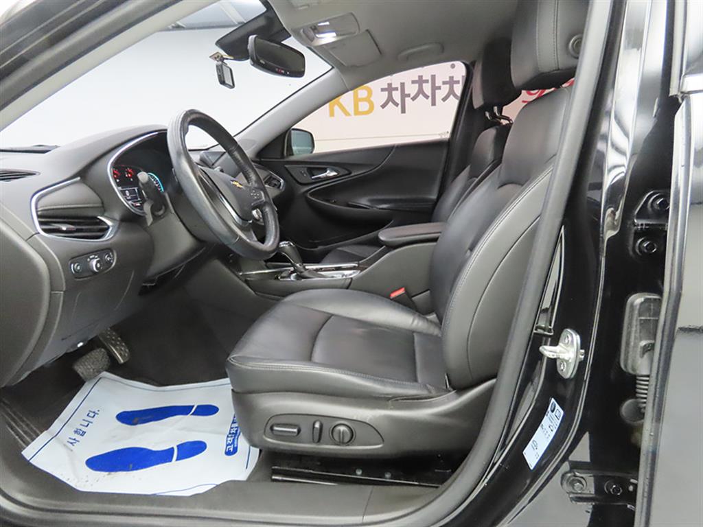 Chevrolet Malibu - Vista 5