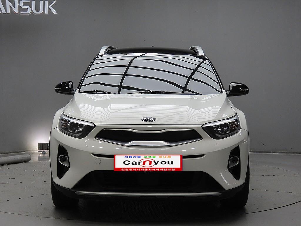 KIA Stonic 2020 Blanco - Importación desde Corea - HF Imports Iquique - Foto 1