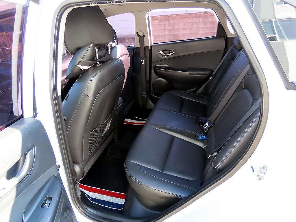 HYUNDAI Kona - Vista 6