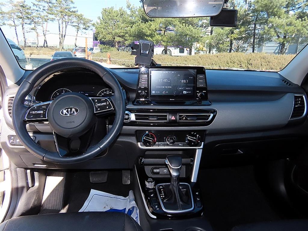 KIA Seltos - Vista 7