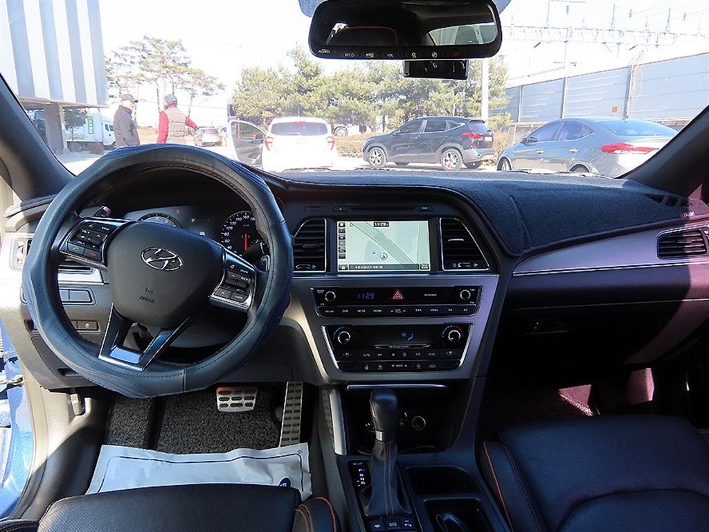 HYUNDAI Sonata - Vista 7