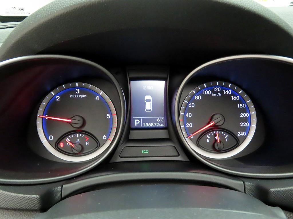 HYUNDAI Maxcruz - Vista 5