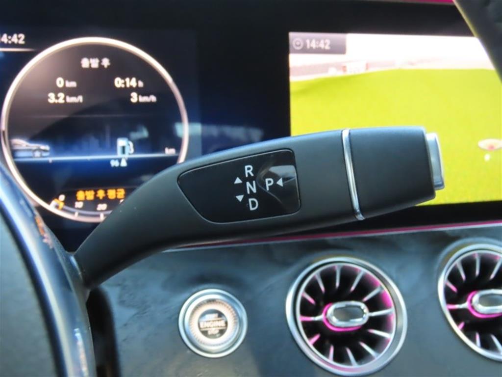 Mercedes Benz E class - Vista 11