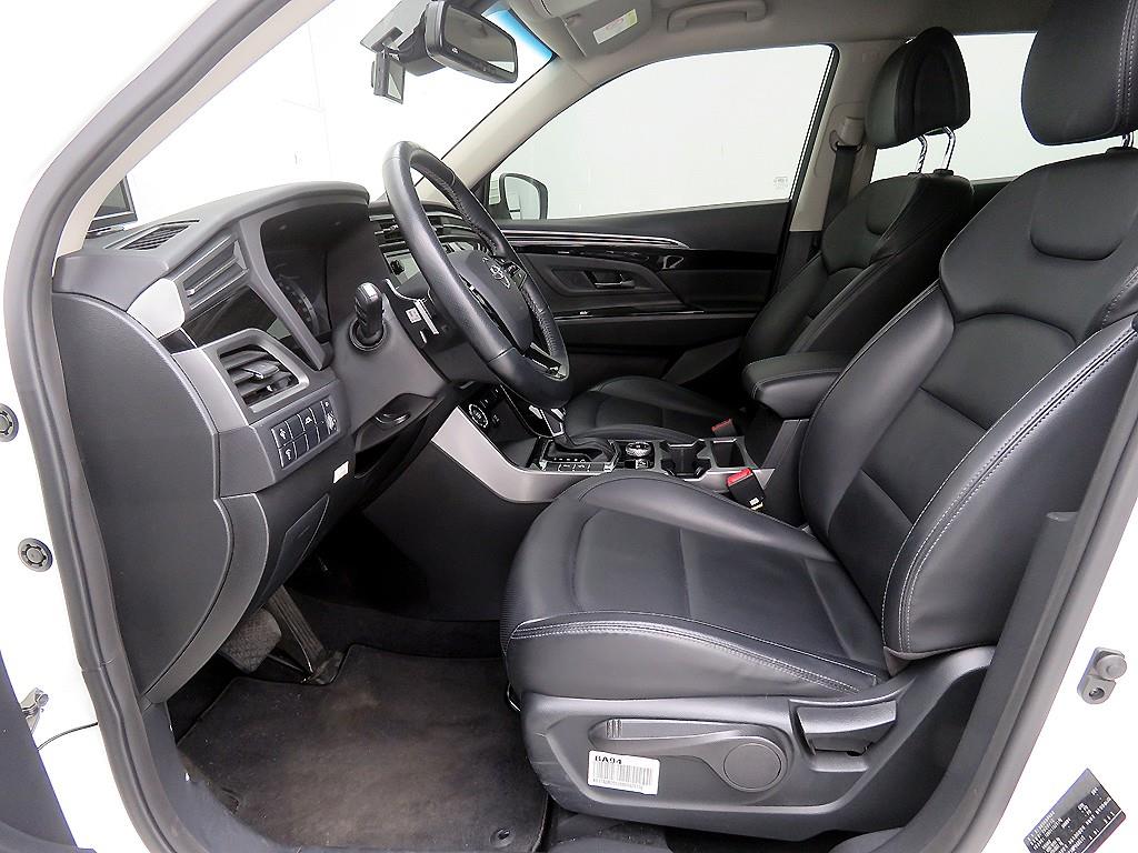 Ssangyong Korando - Vista 6