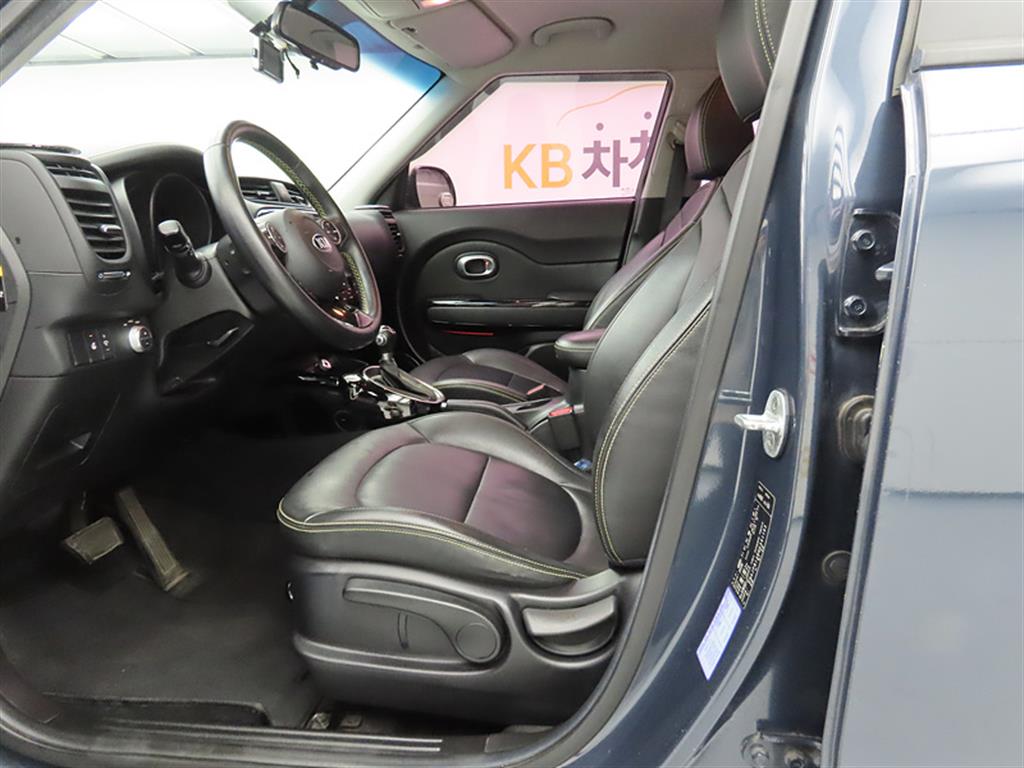 KIA Soul - Vista 5
