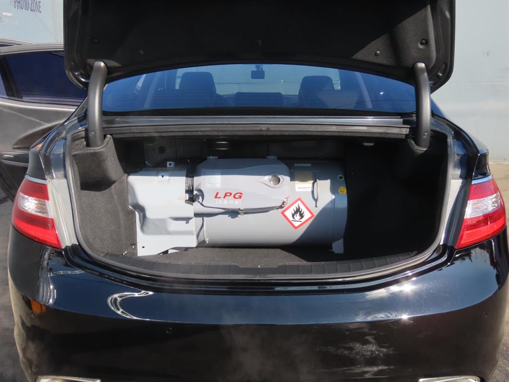 HYUNDAI Grandeur - Vista 9