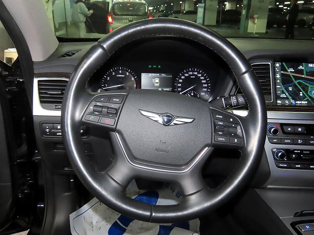 Genesis G80 - Vista 8