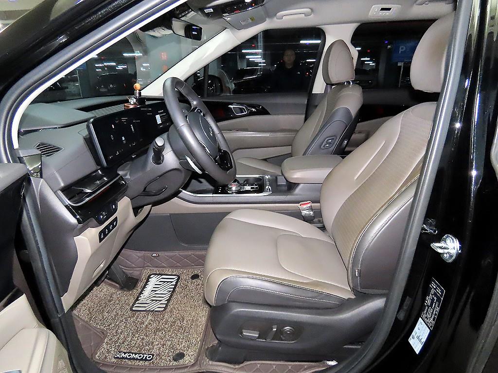 KIA Carnival - Vista 6