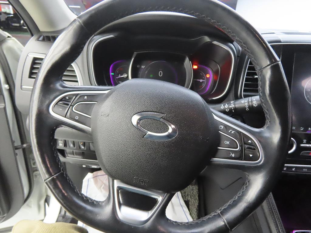 SAMSUNG QM6 - Vista 8