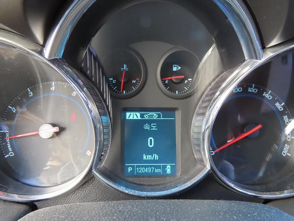 Chevrolet Cruise - Vista 9