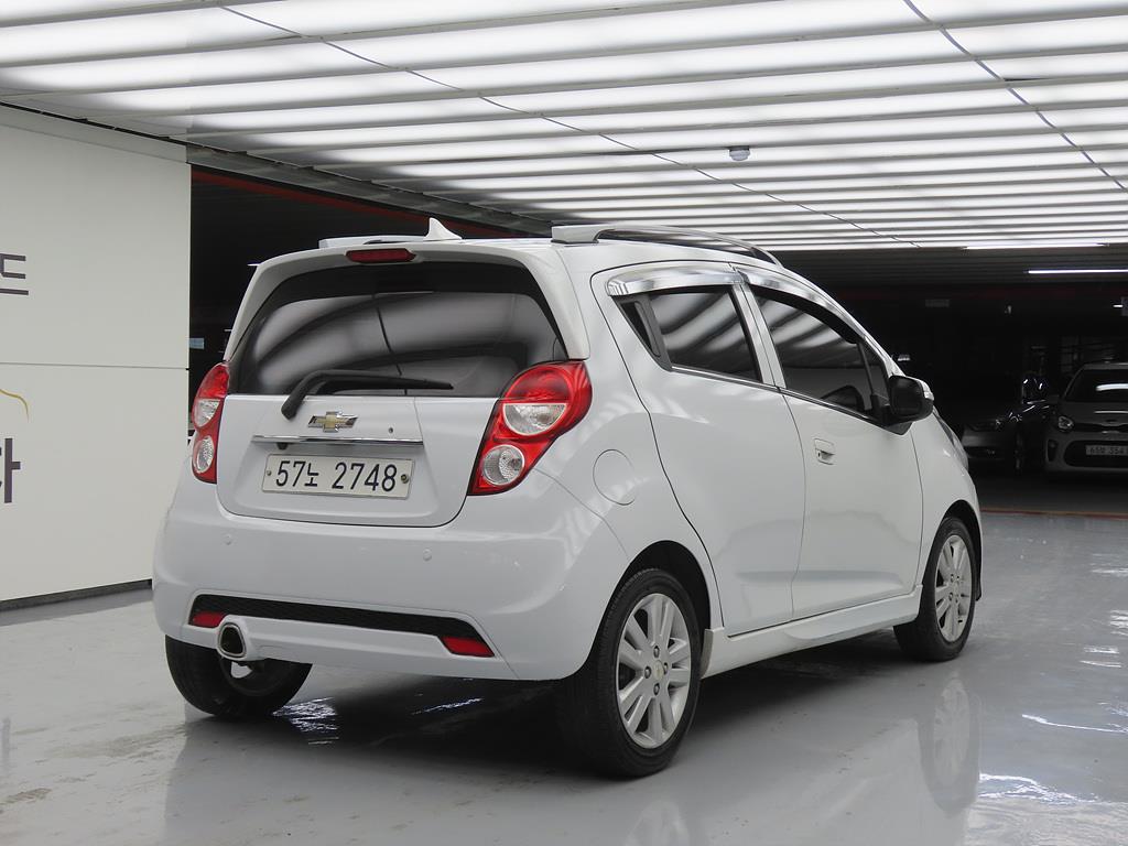 Chevrolet Spark - Vista 4
