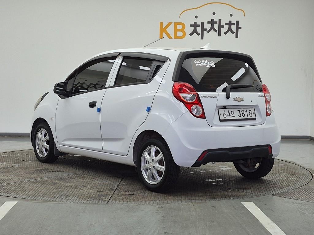 Chevrolet Spark - Vista 3