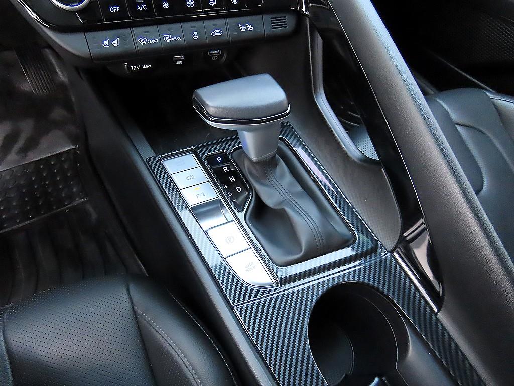 HYUNDAI Avante - Vista 10