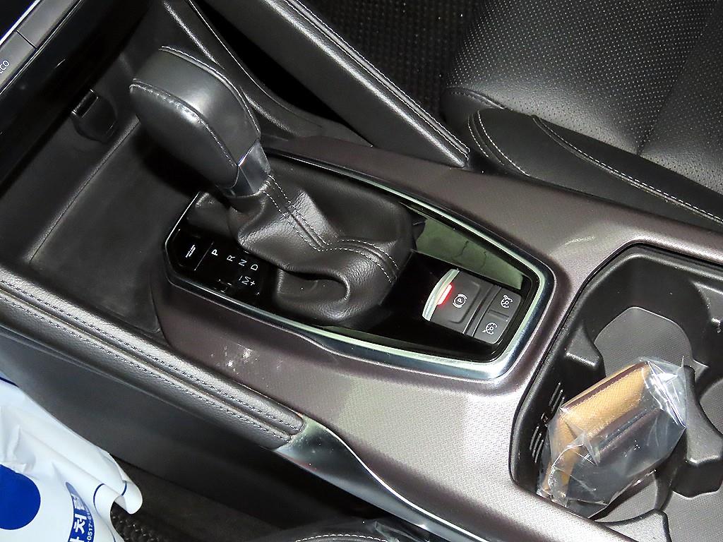 SAMSUNG QM6 - Vista 12